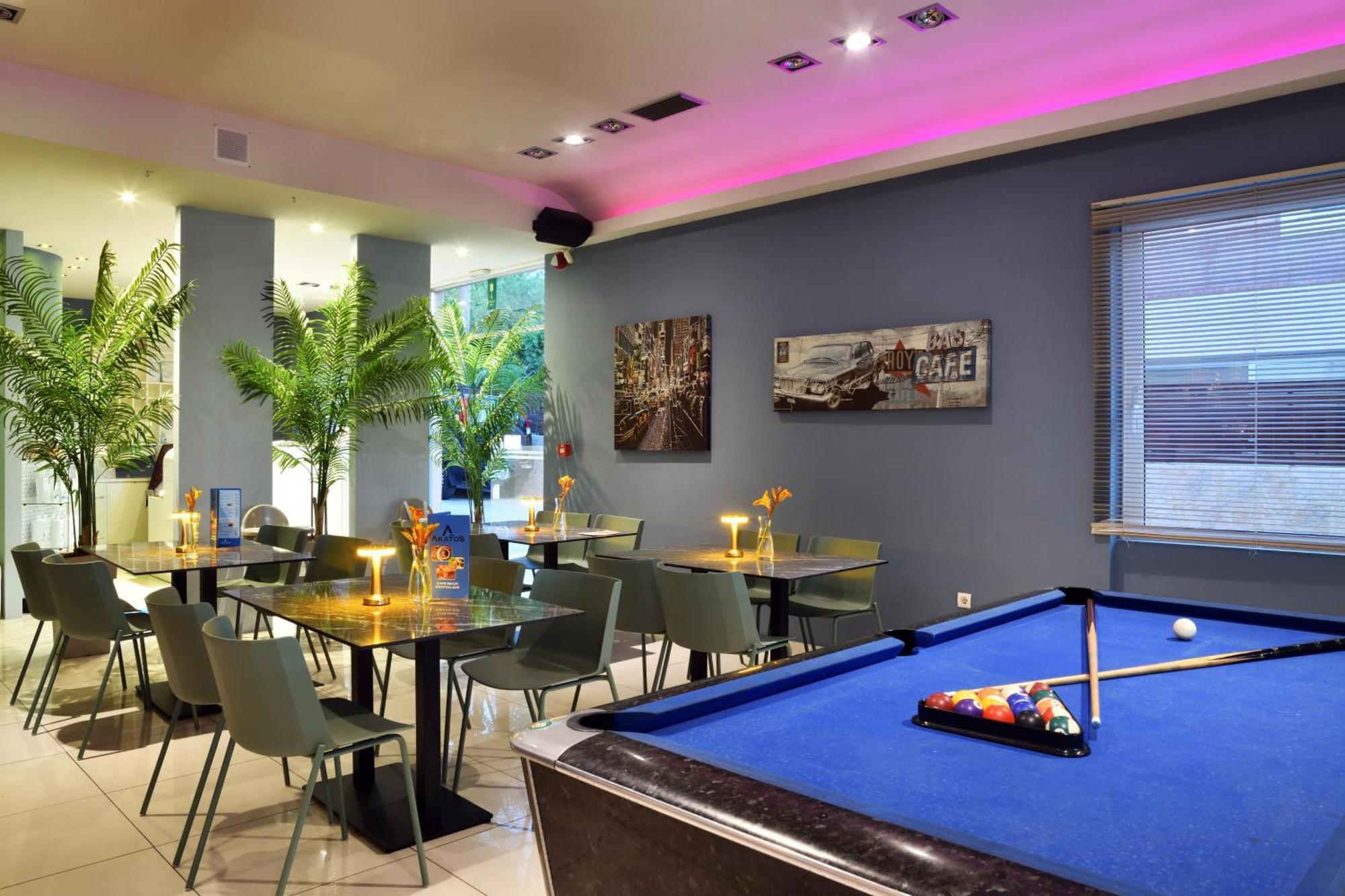 Akatos Hotel Agia Marina Extérieur photo
