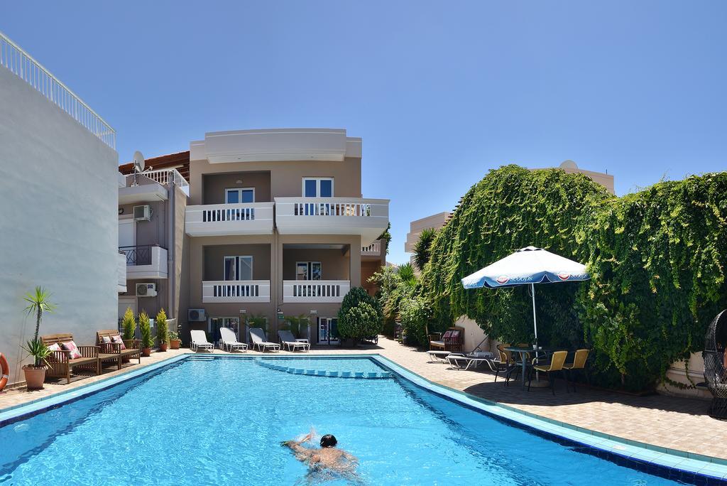Akatos Hotel Agia Marina Extérieur photo